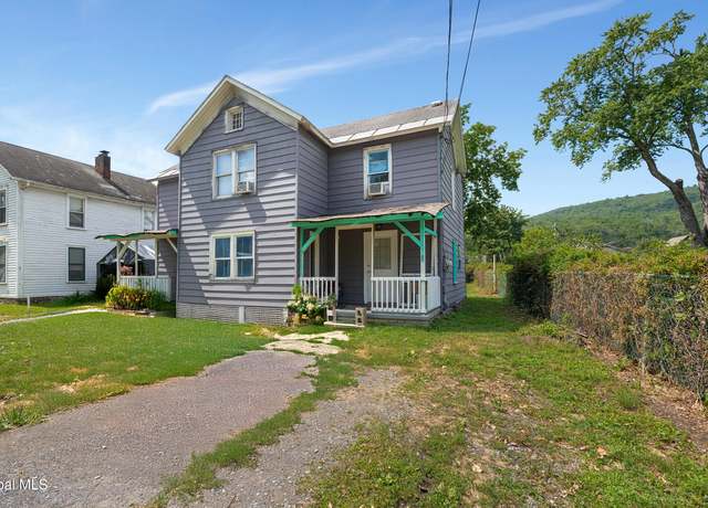 Property at 959-961 River Rd, Schenectady, NY 12306, 4 beds, 3 baths
