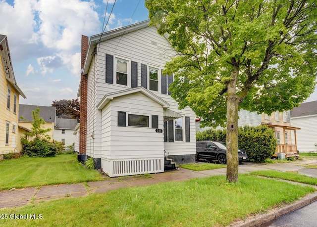 Property at 206 N Market St, Johnstown, NY 12095, 4 beds, 2 baths