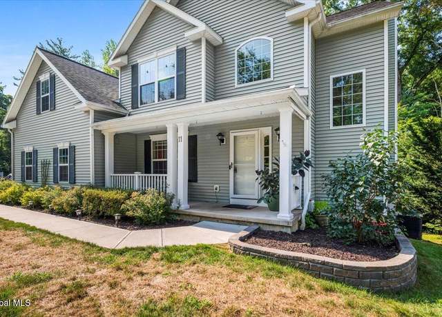 Property at 11 Sleepy Hollow Dr, Clifton Park, NY 12065, 4 beds, 2.5 baths