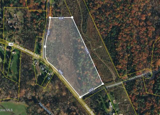 Property at 11 Cedar Ridge Rd, Ravena, NY 12143