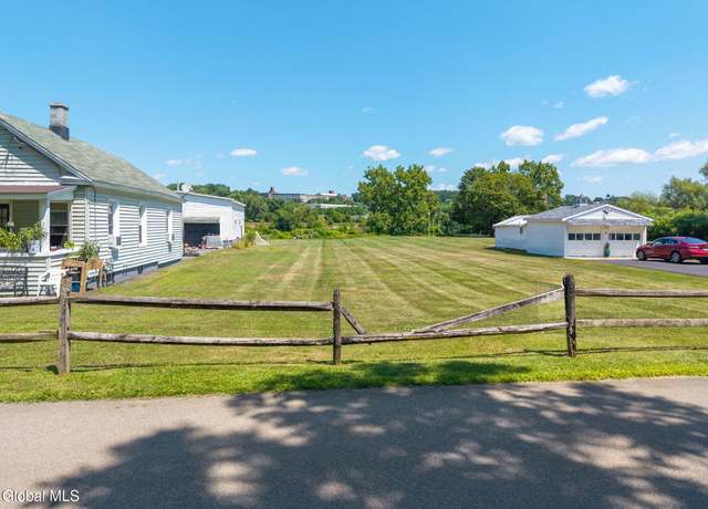 Property at L37 Erie Ter, Amsterdam, NY 12010