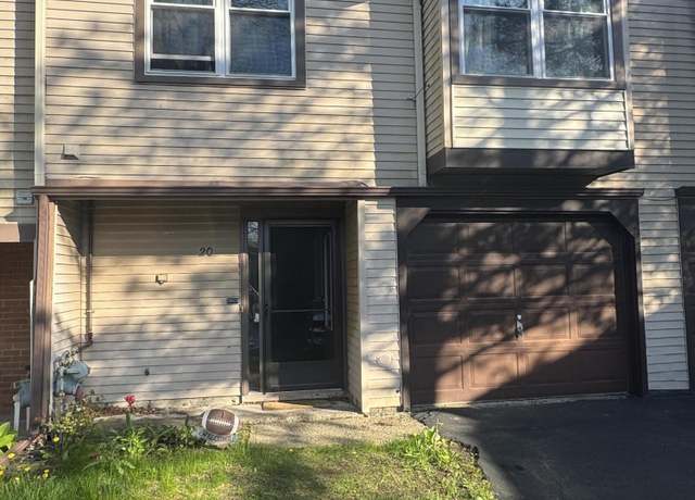 Property at 20 Kensington Sq, Cohoes, NY 12047, 3 beds, 1.5 baths