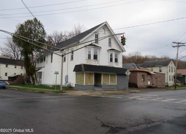 Property at 229 Bleecker St #4, Gloversville, NY 12078, 5 beds, 3 baths