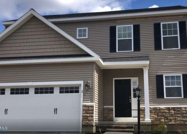 Property at 4 Jack Dr, Mechanicville, NY 12118, 3 beds, 2.5 baths