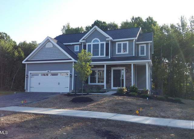 Property at 7 Jack Dr, Mechanicville, NY 12118, 3 beds, 2.5 baths