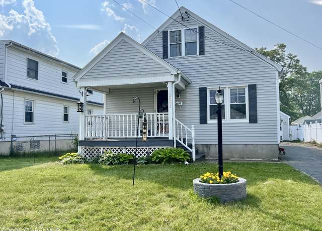 Property at 2803 Wellington Ave, Schenectady, NY 12306, 3 beds, 2 baths
