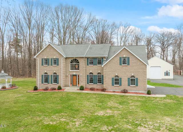 Property at 172 Weisheit Rd, Selkirk, NY 12158, 4 beds, 3 baths