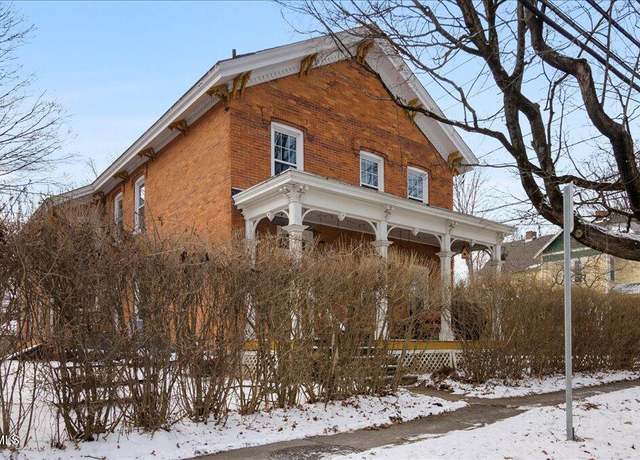 Property at 154 Washington St, Saratoga Springs, NY 12866, 5 beds, 2 baths