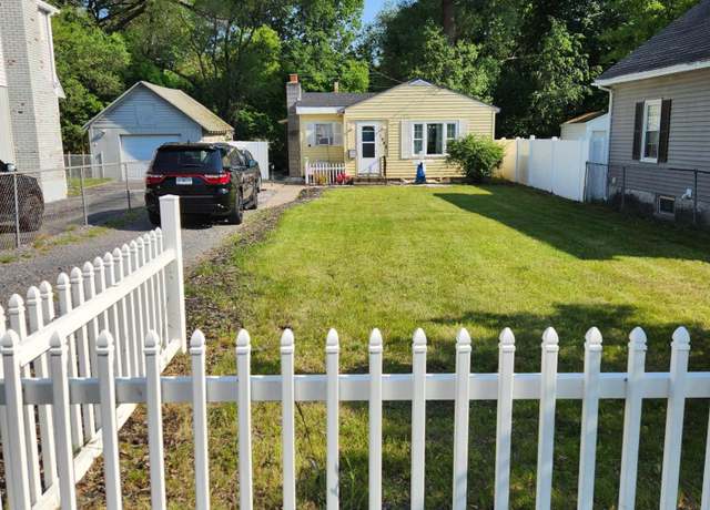 Property at 1948 Leo Ave, Schenectady, NY 12306, 2 beds, 1 bath