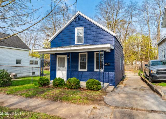 Property at 312 Twelfth St, Schenectady, NY 12306, 3 beds, 1 bath