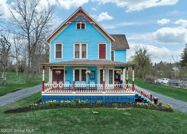 Property at 4916 Ny-81, Greenville, NY 12083, 4 beds, 2 baths
