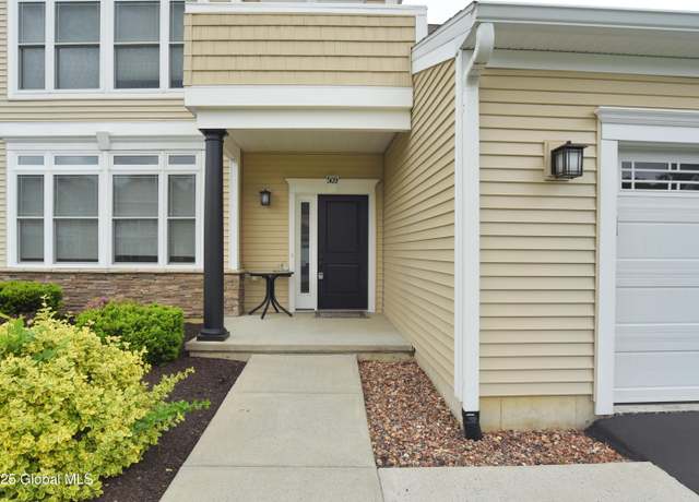 Property at 509 Lois Ln, Schenectady, NY 12304, 2 beds, 2 baths