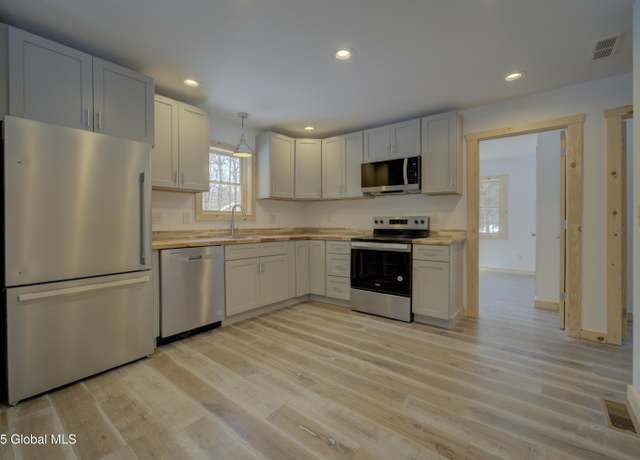 Property at 122 Krempa Dr, Caroga Lake, NY 12032, 3 beds, 2 baths