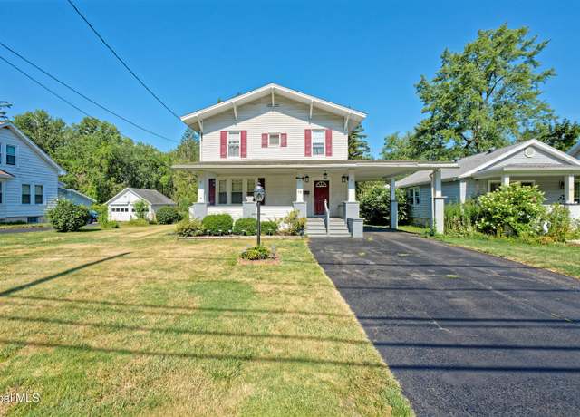Property at 78 Old Loudon Rd, Latham, NY 12110, 4 beds, 1.5 baths