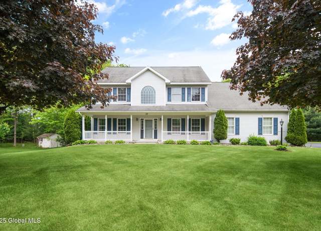 Property at 23 Jarose Pl, Clifton Park, NY 12065, 5 beds, 3 baths