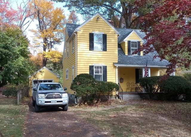 Property at 375 Wellington Rd, Delmar, NY 12054, 3 beds, 1.5 baths