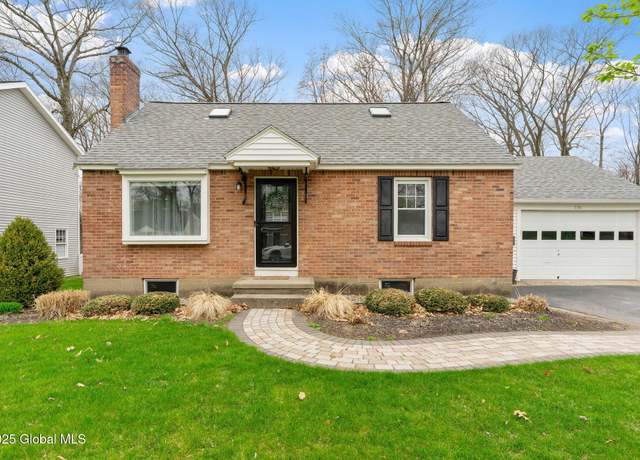 Property at 116 Willow Ln, Schenectady, NY 12302, 3 beds, 2 baths