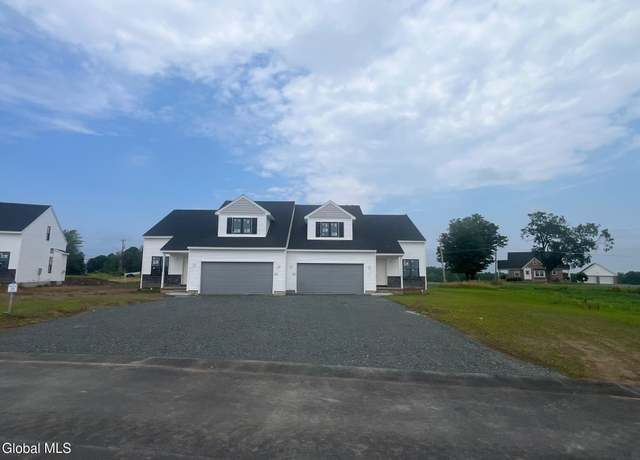 Property at 29 Walke Way, Mechanicville, NY 12118, 3 beds, 2.5 baths