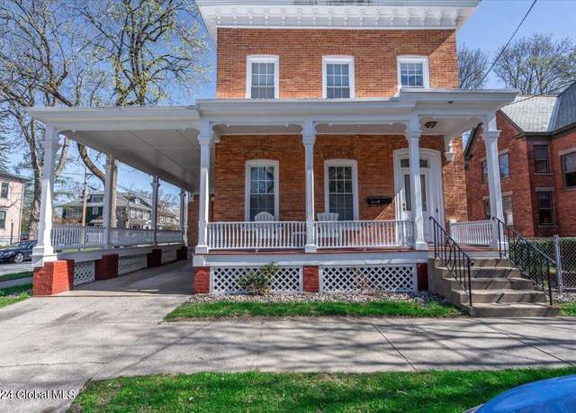 Property at 149 Phila St, Saratoga Springs, NY 12866, 6 beds, 4 baths