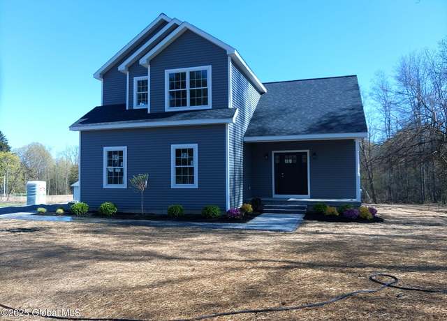 Property at 1 Larkin Dr, Ballston Lake, NY 12019, 4 beds, 2.5 baths