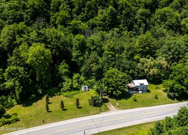 Property at 4474 State Highway 5, Fonda, NY 12068, 2 beds, 1 bath