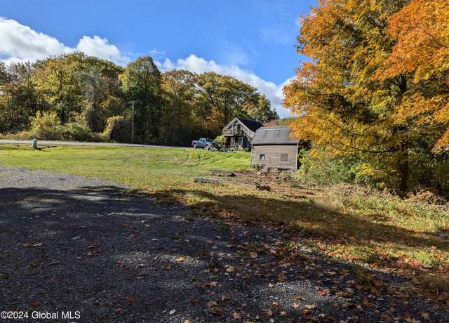 Property at 324 W Glenville Rd, Glenville, NY 12302