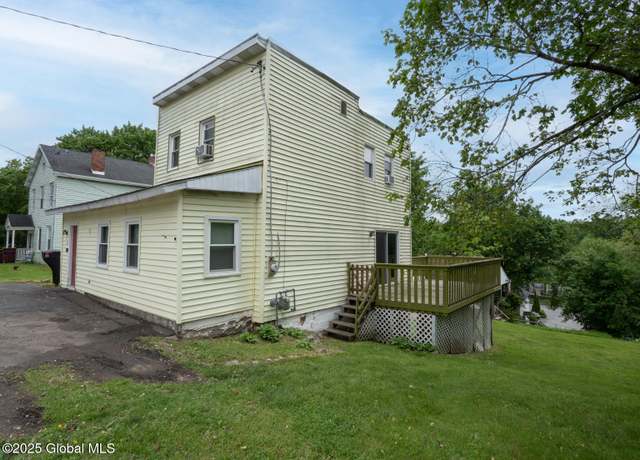 Property at 16 Billings Ave, Troy, NY 12180, 3 beds, 1 bath