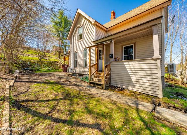 Property at 67 3rd St, Gloversville, NY 12078, 4 beds, 1.5 baths