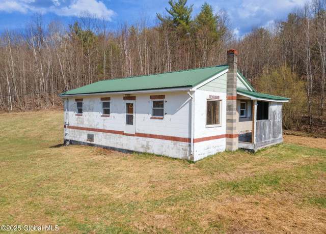 Property at 394 Armlin Hill Rd, Middleburgh, NY 12122, 3 beds, 1 bath