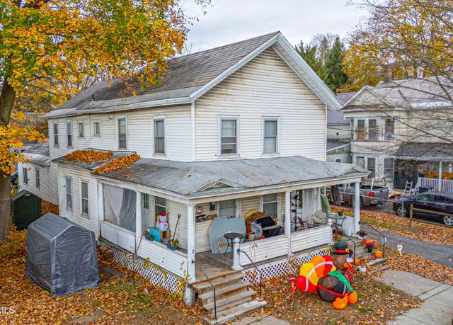 Property at 3 Washington St, Fort Edward, NY 12828, 5 beds, 4 baths