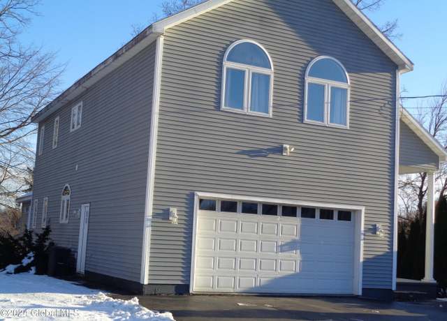 Property at 146 Ray Ave, Schenectady, NY 12304, 3 beds, 1.5 baths