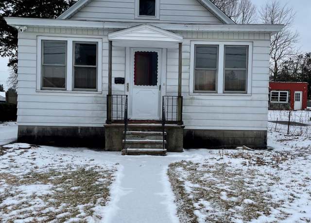 Property at 458 Eleventh St, Schenectady, NY 12306, 2 beds, 1 bath