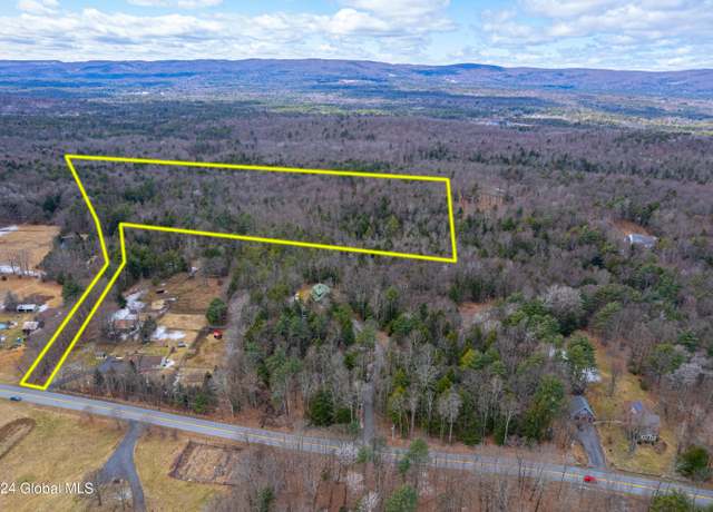 Property at 658 Locust Grove Rd, Greenfield, NY 12833