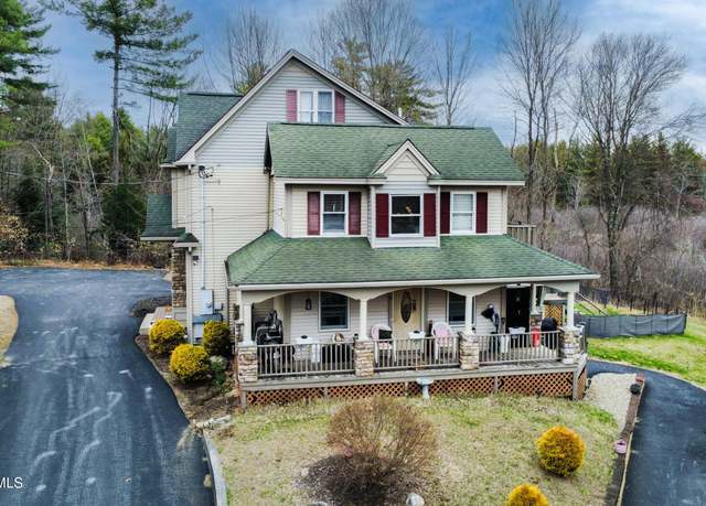 Property at 30 Liberty St, Corinth, NY 12822, 5 beds, 3.5 baths