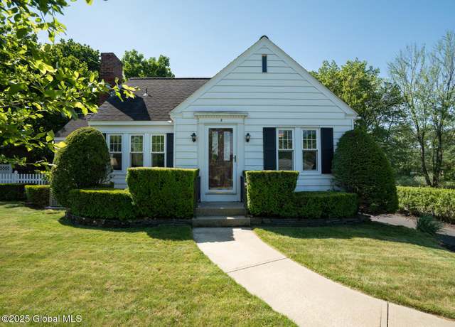 Property at 2 Arthur Rd, Newtonville, NY 12110, 3 beds, 2 baths