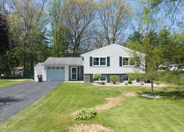 Property at 14 Carr Rd, Saratoga Springs, NY 12866, 5 beds, 2 baths