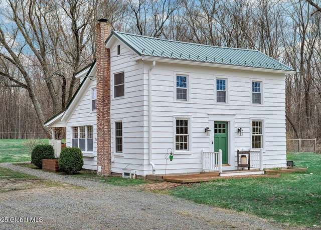 Property at 987 Western Rd, Castleton On Hudson, NY 12033, 3 beds, 2 baths