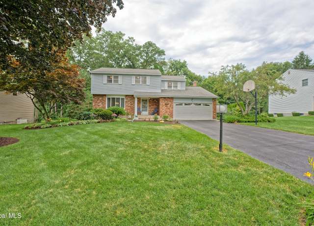 Property at 1073 Serafini Dr, Schenectady, NY 12303, 4 beds, 2.5 baths
