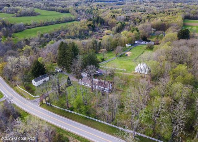 Property at 938 Charlton Rd, Scotia, NY 12302, 4 beds, 3.5 baths