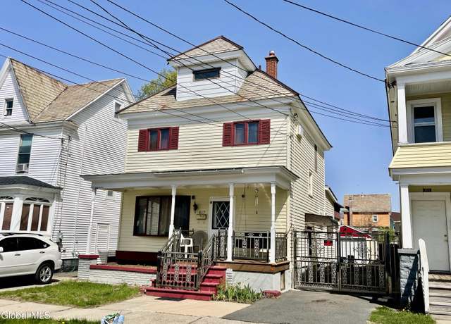 Property at 817 Holland Rd, Schenectady, NY 12303, 4 beds, 1.5 baths