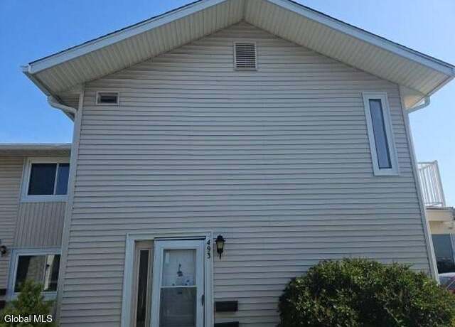 Property at 493 Eastbrooke Ln, Rochester, NY 14618, 2 beds, 1 bath