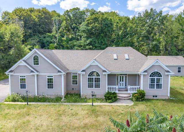 Property at 534 Ridge Rd, Schenectady, NY 12302, 4 beds, 2.5 baths