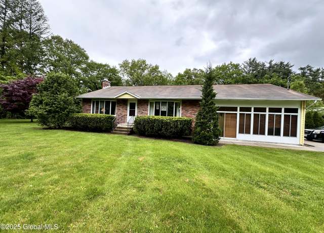 Property at 252 Wemple Rd, Schenectady, NY 12306, 2 beds, 1 bath