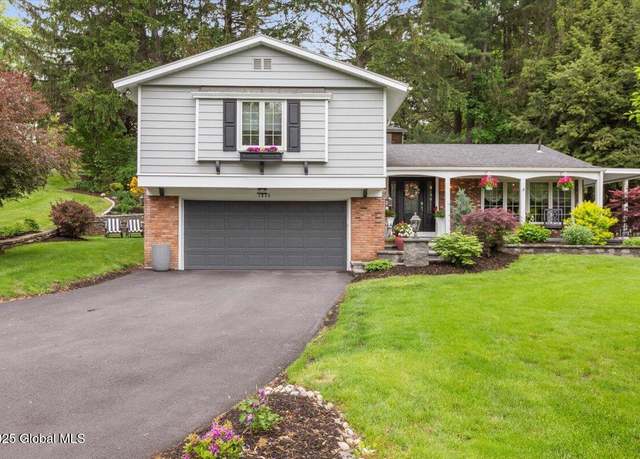 Property at 1335 Stanley Ln, Niskayuna, NY 12309, 4 beds, 2.5 baths