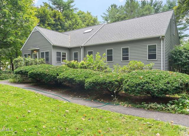 Property at 43 Maple Rd, Voorheesville, NY 12186, 5 beds, 3 baths
