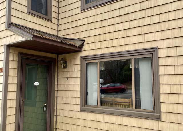 Property at 16 B Evergreen Rd, Chestertown, NY 12817, 3 beds, 1.5 baths