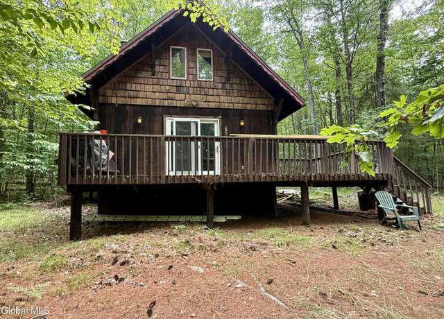 Property at 39 Sequoia Mountain Ln, Jay, NY 12941, 2 beds, 1 bath