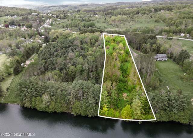Property at 132 Lakeway Ln Unit M, Summit, NY 12175