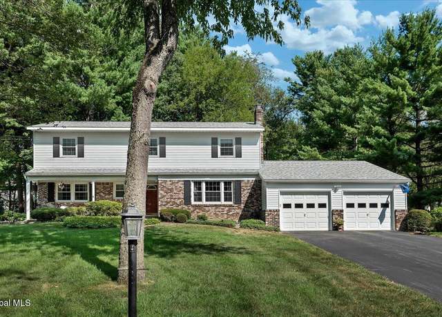 Property at 96 Appletree Ln, Clifton Park, NY 12065, 4 beds, 2.5 baths