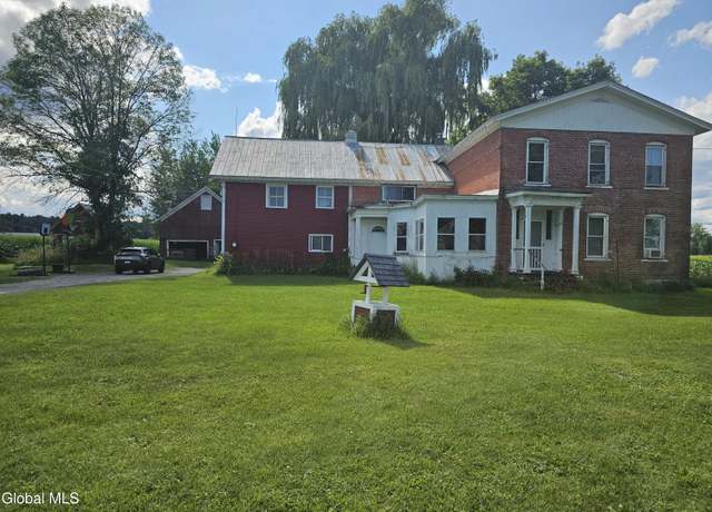 Property at 83 Clark Rd, Peru, NY 12972, 3 beds, 3 baths